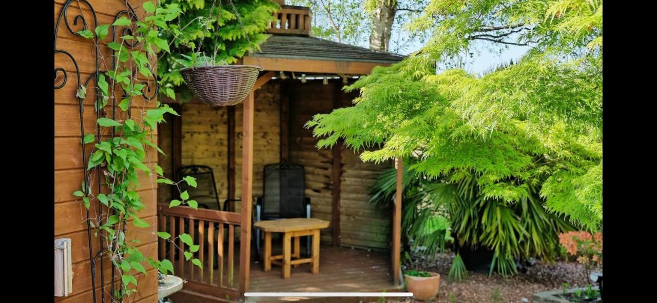 Woodside Lodge Thurstaston Eksteriør bilde